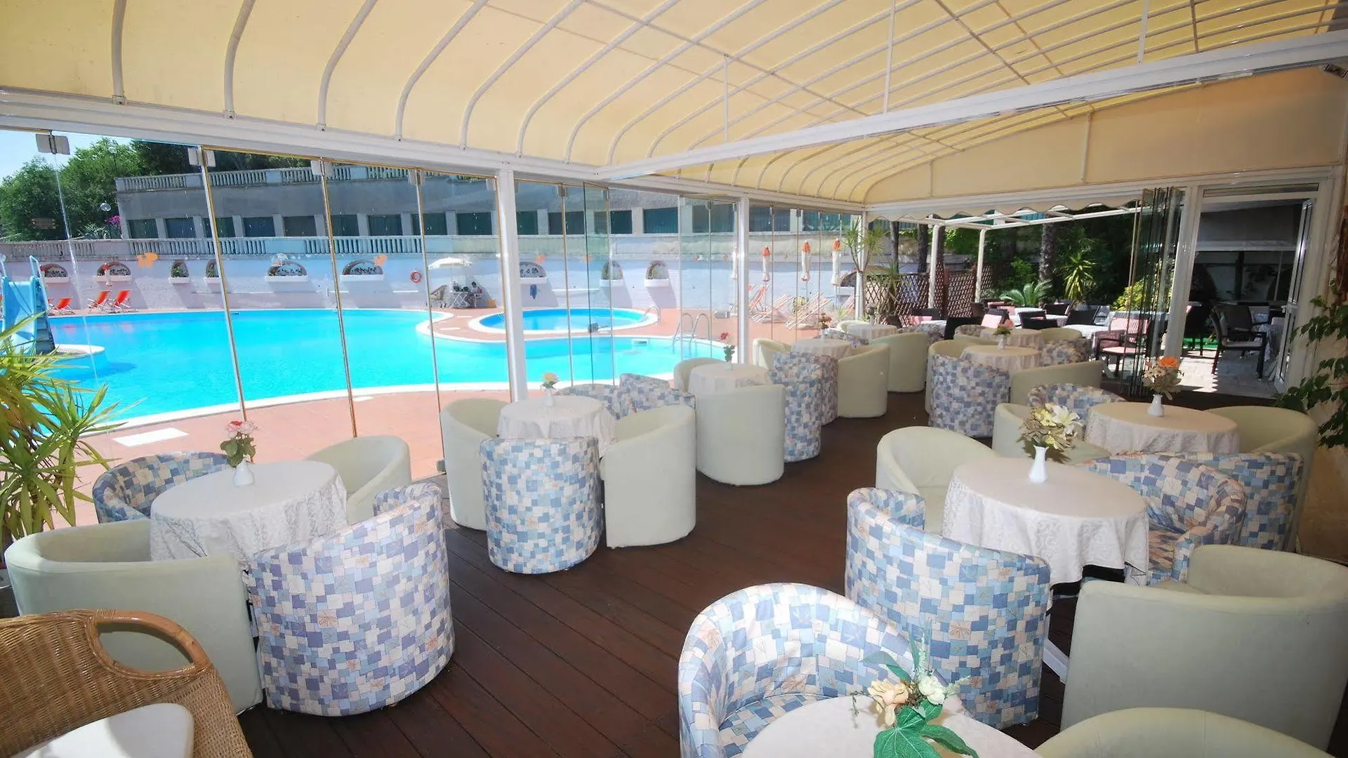 Hotel Paco Pietra Ligure 3*,  Italien