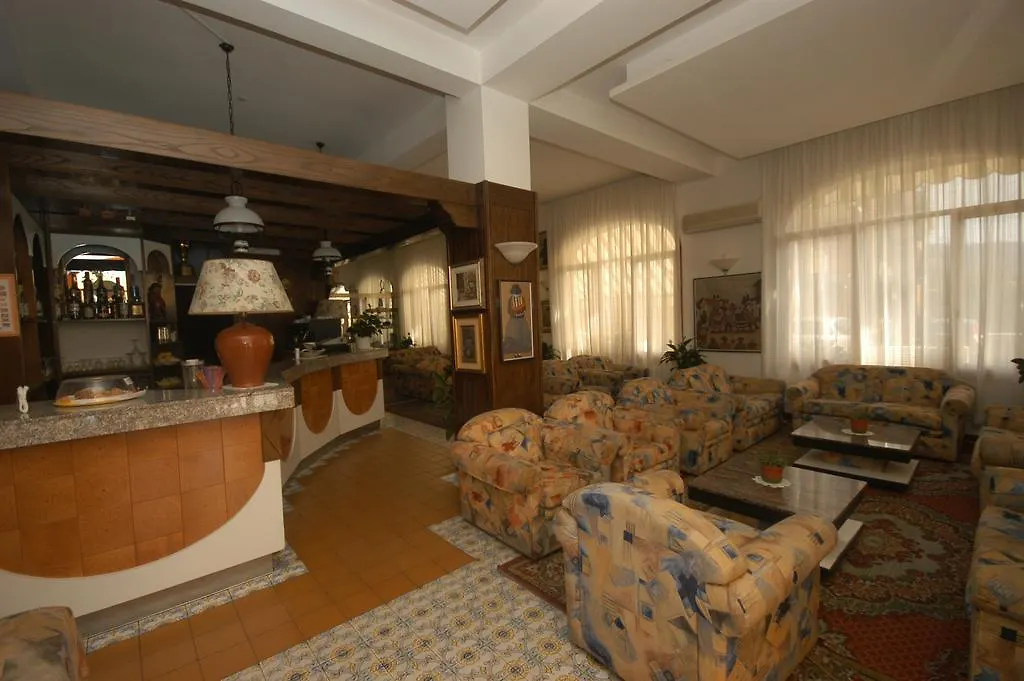 Hotel Paco Pietra Ligure 3*,